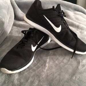 Nike training in season Tr 6. Women’s size 8.5